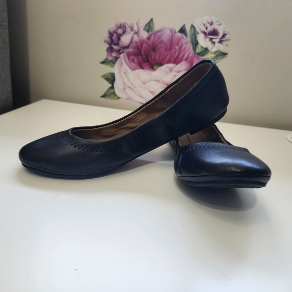 BNWOT Lucky Brand Sz 7 Black Leather Emmie Flats Balletcore Preppy Minimalist - Picture 9 of 11